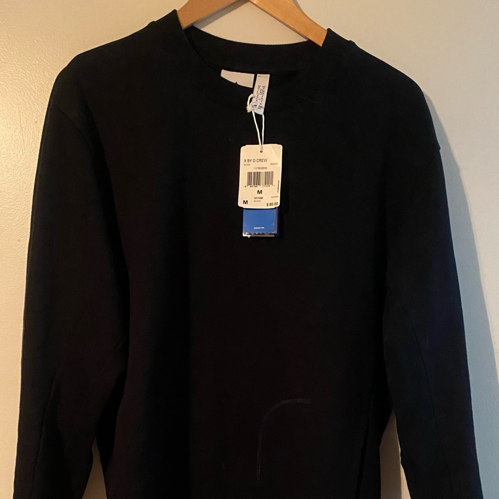 Adidas crew sweater size: Medium